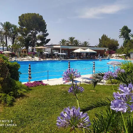 Bilocale Lungomare Con Piscina * Roma